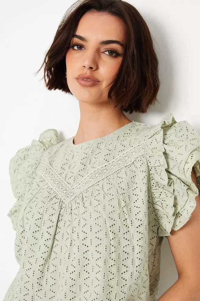 Broderie Lace Trim Ruffle Sleeve Top för 10 kr på Oasis