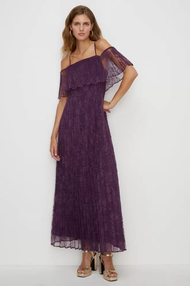 Pleated Strappy Tiered Lace Maxi Dress för 37 kr på Oasis