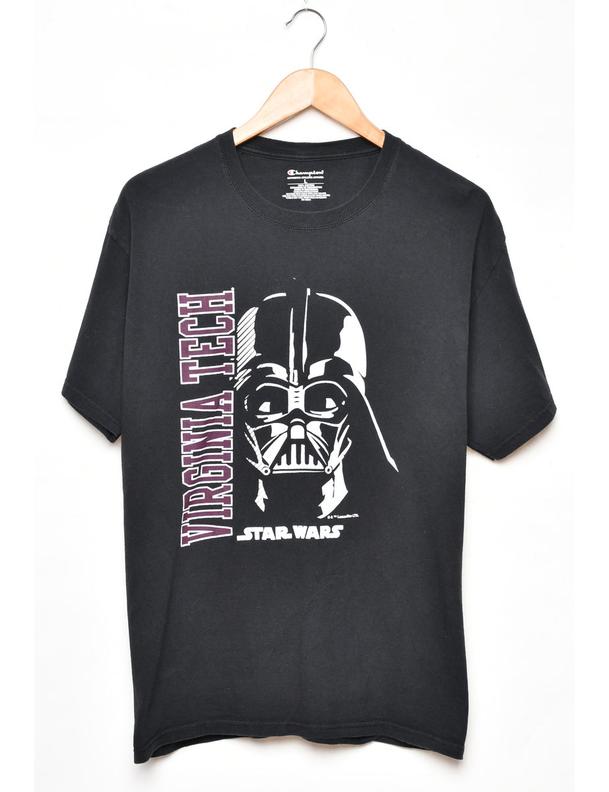 Champion Star Wars Printed T-shirt - L för 117 kr på Beyond Retro