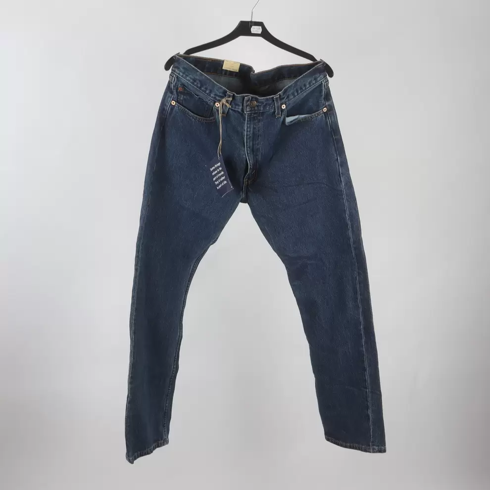 Jeans, Levi’s 505, stl. 34/32 för 167 kr på Myrorna