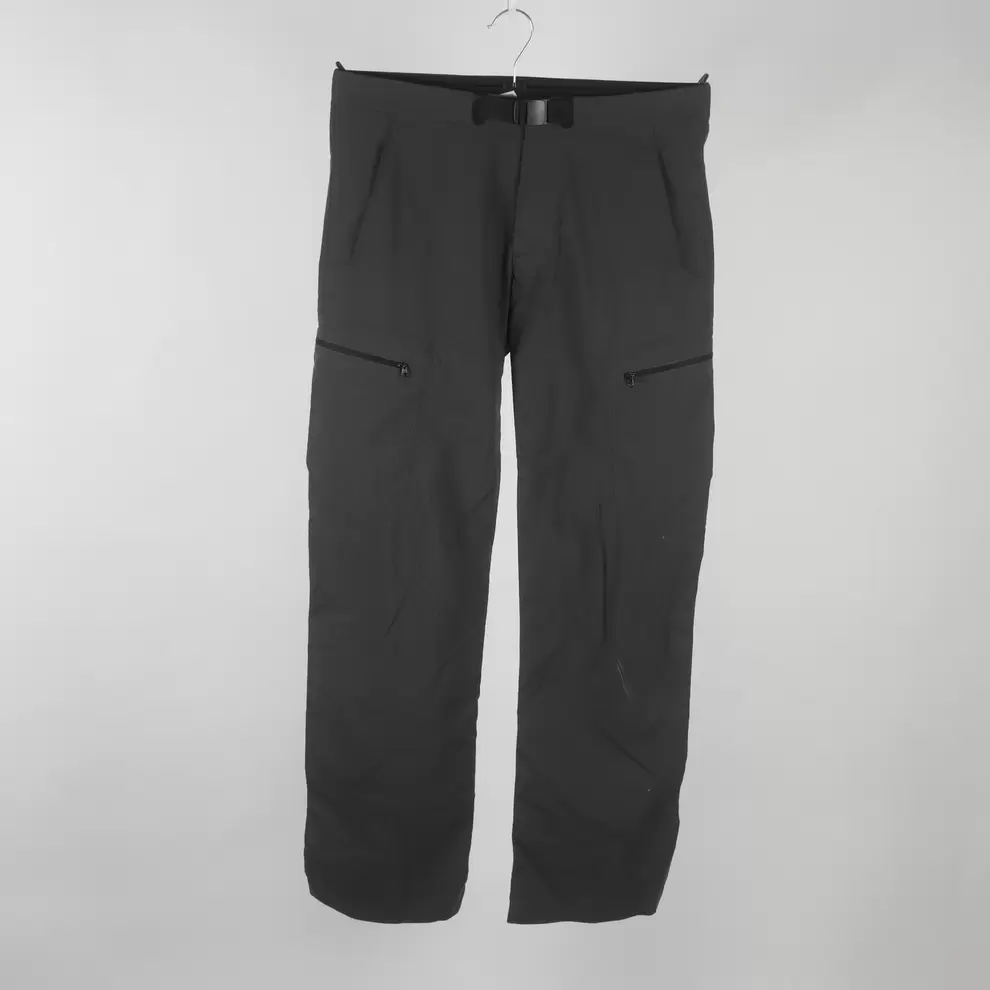 Byxa, Arc’teryx, stl. 32″ för 130 kr på Myrorna