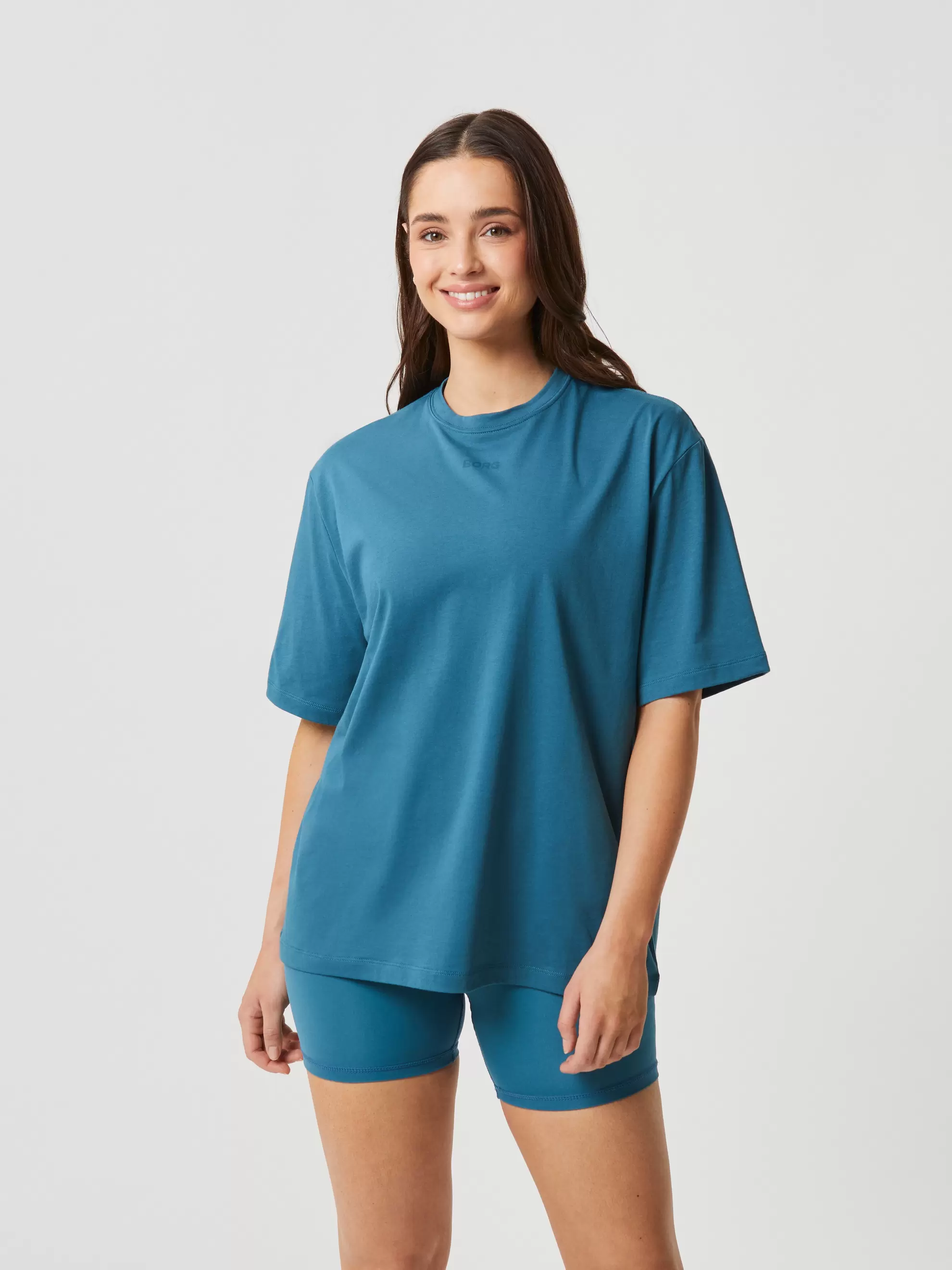 Studio Oversized T-Shirt för 374,25 kr på Björn Borg