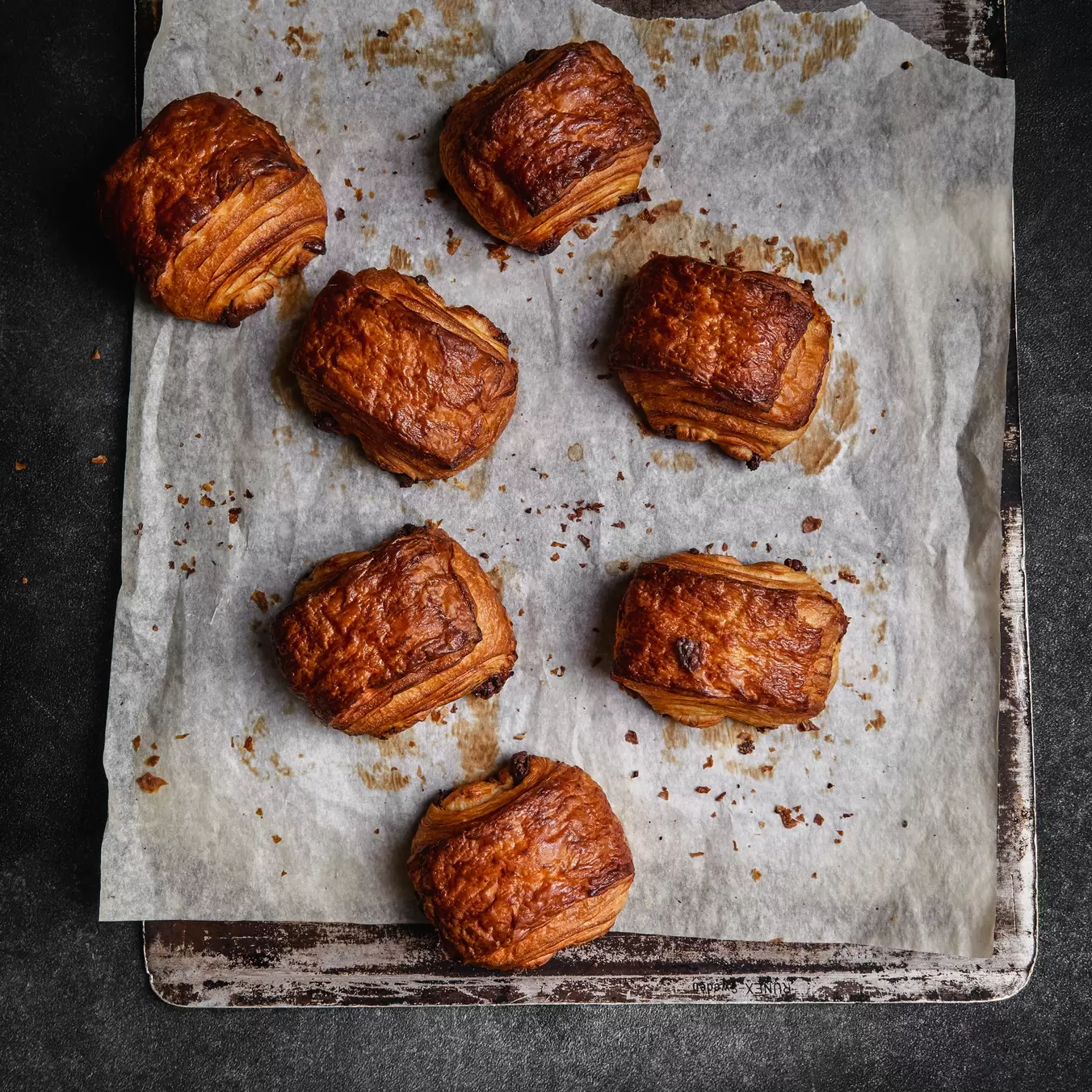 Pain au Chocolat (fredag - söndag) för 46 kr på Gateau