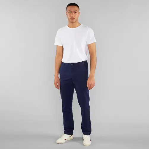 Chino Pants Sundsvall Navy för 629,3 kr på TSHIRT STORE