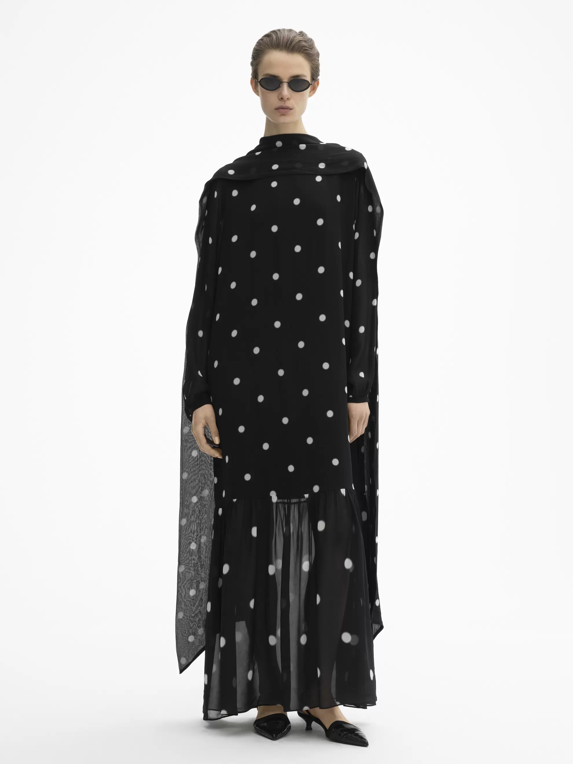 Dot maxi dress för 7000 kr på Dagmar