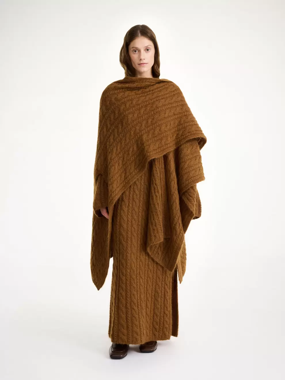 Kassillas wool-blend poncho för 6500 kr på By Malene Birger