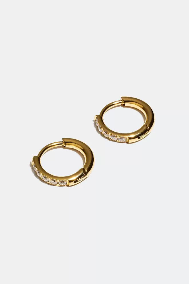 Mini hoops i stål med 18k guld med cubic zirconia för 149 kr på Glitter