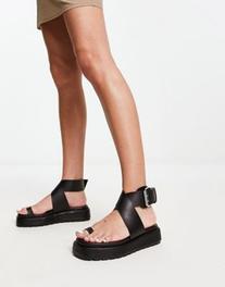ASOS DESIGN – Falcon – Svarta, platta sandaler med tårem för 260 kr på ASOS