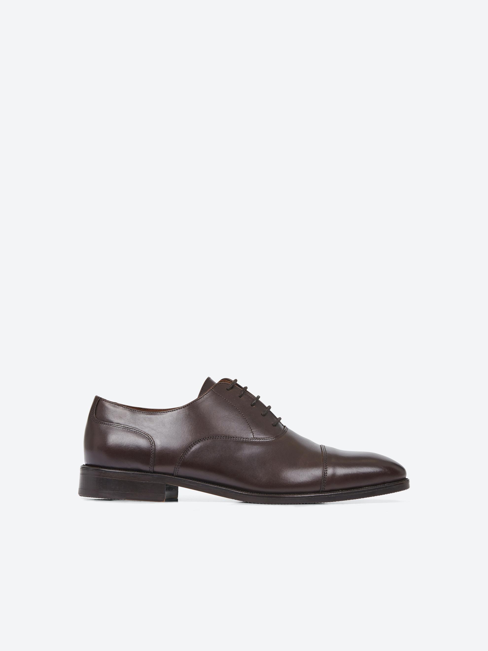 Cap Toe 3 Leather Shoes för 1599 kr på Volt