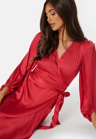 Gilda Satin Wrap Dress för 449 kr på Bubbleroom