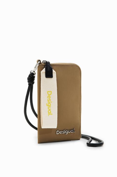 New collection L nylon phone pouch för 689 kr på Desigual