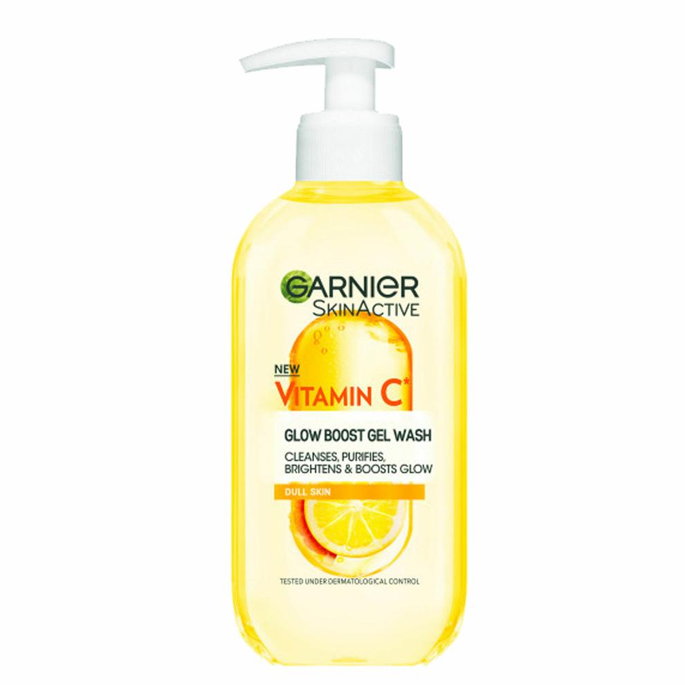 Ansiktsrengöring Garnier Skin Active Vitamin C Glow Boost Cleansing Gel 200 för 69 kr på ÖoB